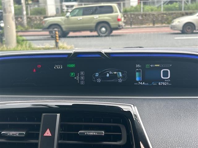 Toyota PRIUS PHV 2017 8423411-4