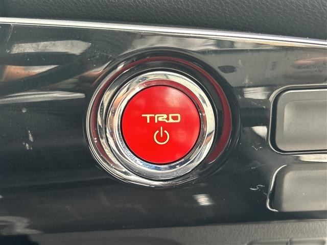 Toyota PRIUS PHV 2017 8423411-8