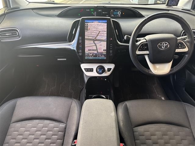 Toyota PRIUS PHV 2017 8423412-14