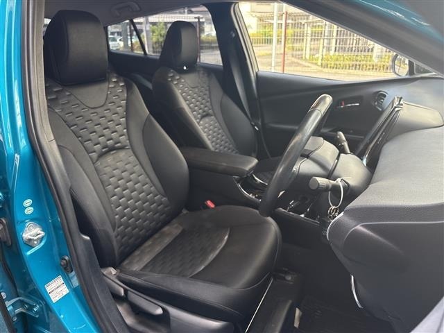 Toyota PRIUS PHV 2017 8423412-6