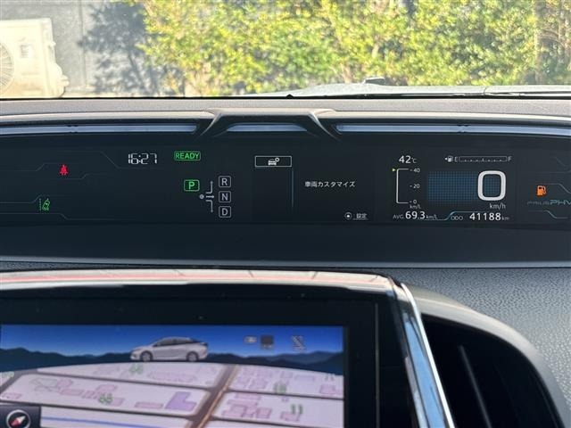 Toyota PRIUS PHV 2017 8423412-9