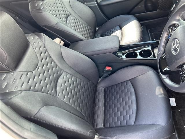 Toyota PRIUS PHV 2018 8423420-12