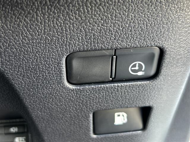 Toyota PRIUS PHV 2018 8423420-3
