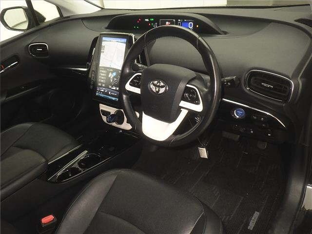 Toyota PRIUS PHV 2017 8423473-3