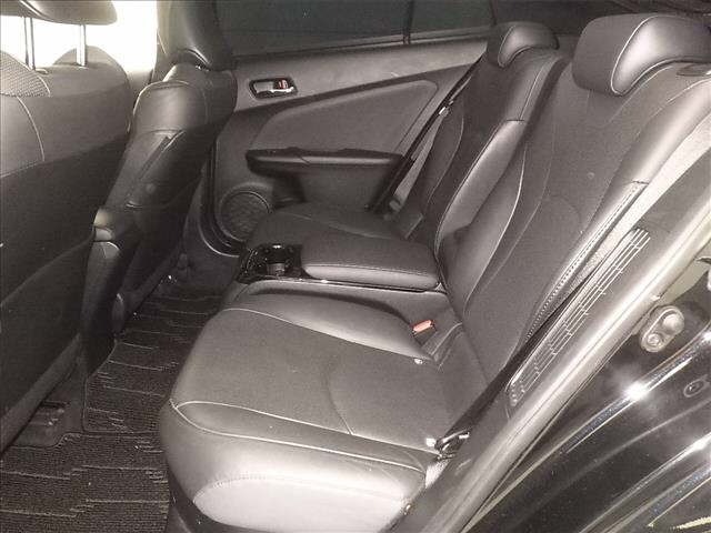 Toyota PRIUS PHV 2017 8423473-7