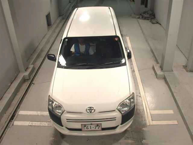 Toyota PROBOX VAN 2017 8430705-6