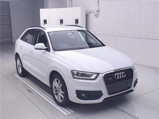 Audi Q3 2013 8421595-0