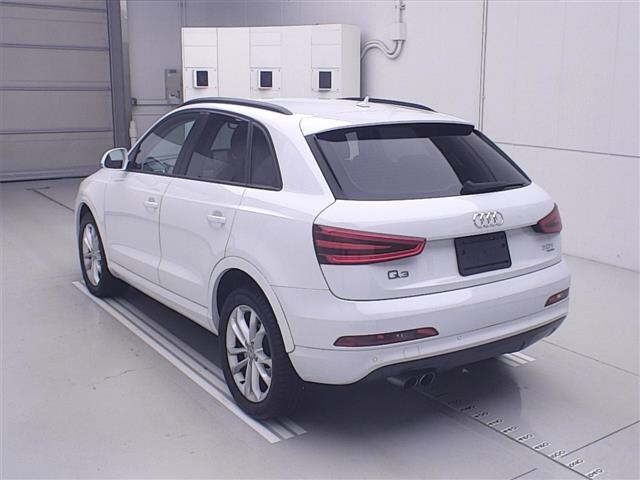 Audi Q3 2013 8421595-1