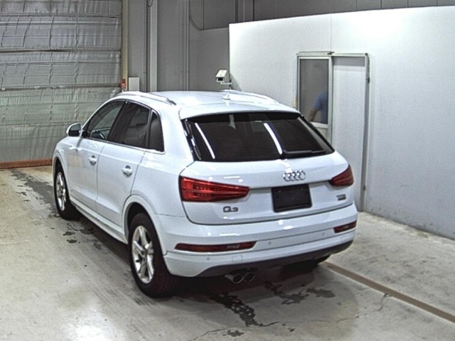 Audi Q3 2018 8421596-1