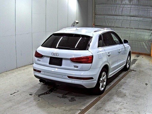 Audi Q3 2018 8421596-5