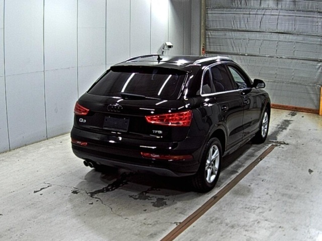 Audi Q3 2017 8421597-5