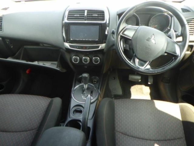 Mitsubishi RVR 2017 8430918-3