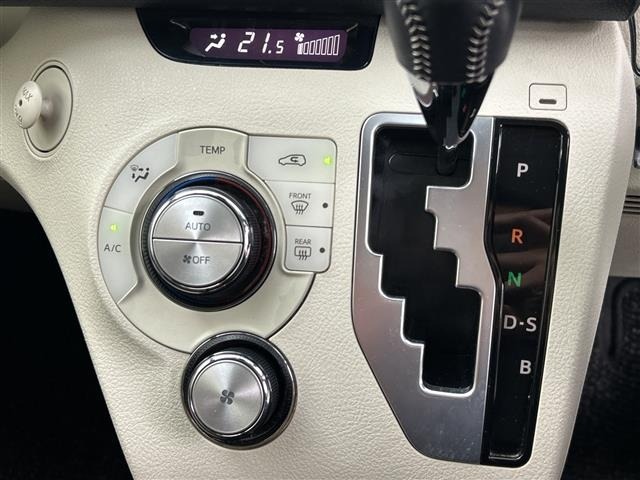 Toyota SIENTA 2015 8443027-7