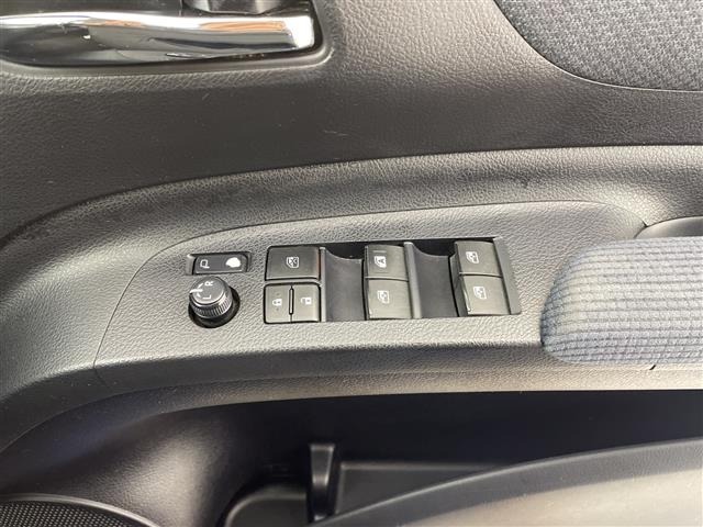 Toyota SIENTA 2015 8443321-21