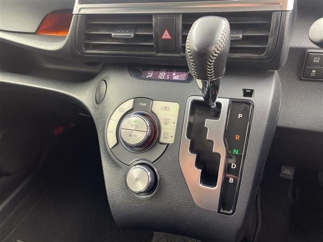 Toyota SIENTA 2015 8443321-5