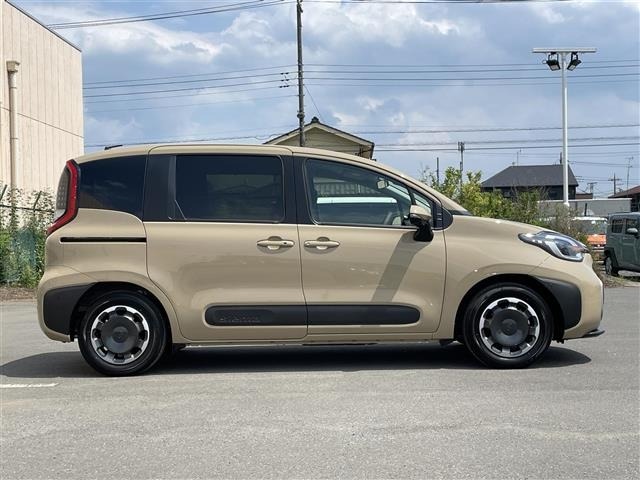 Toyota SIENTA 2026 8443420-20