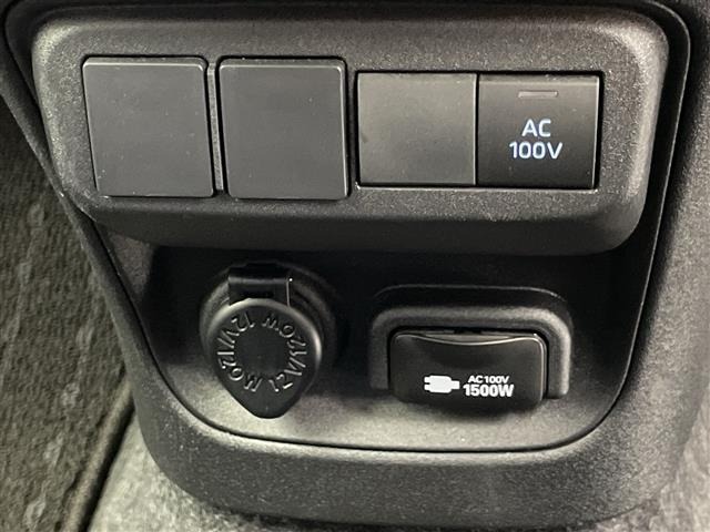 Toyota SIENTA 2023 8443469-4