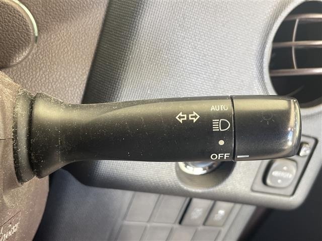 Toyota SPADE 2012 8424051-3
