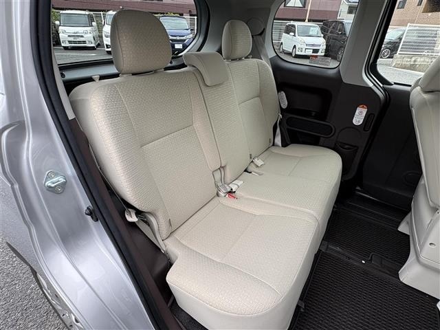 Toyota SPADE 2017 8424061-8