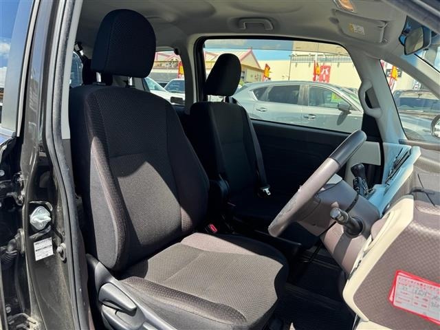 Toyota SPADE 2015 8424062-11