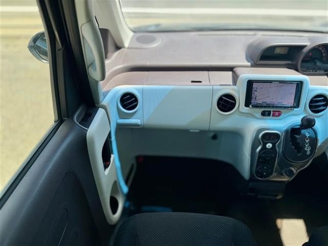 Toyota SPADE 2015 8424062-15