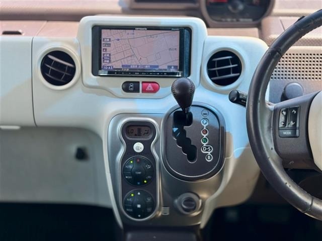 Toyota SPADE 2015 8424062-16
