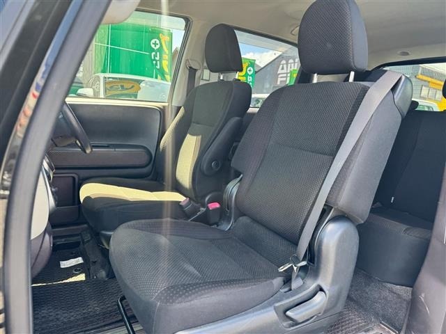 Toyota SPADE 2015 8424062-8