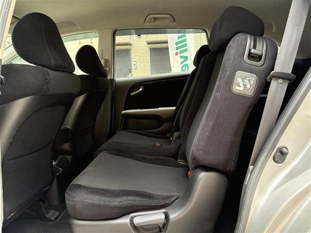 Honda STREAM 2007 8429988-11