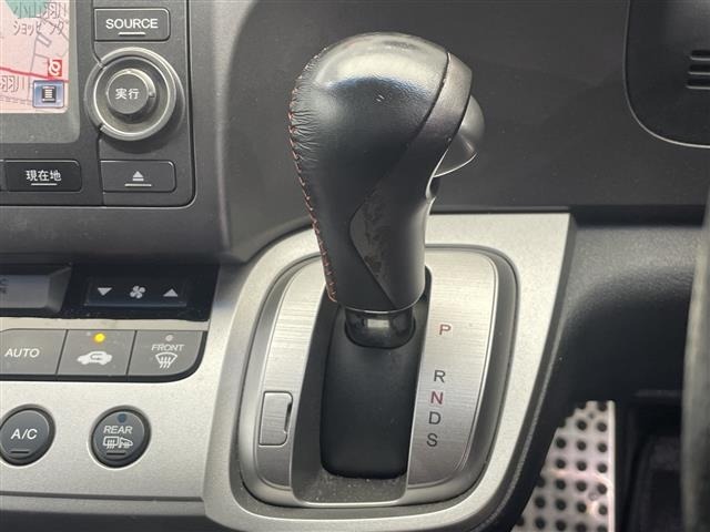 Honda STREAM 2010 8429997-11