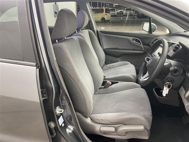 Honda STREAM 2009 8429998-19