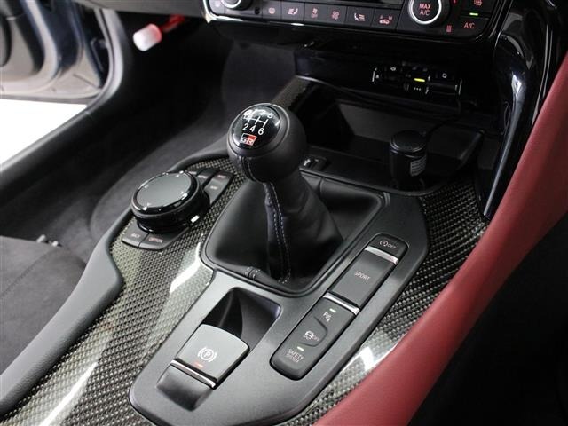 Toyota SUPRA 2025 8427259-6