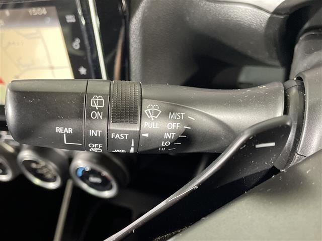 Suzuki SWIFT 2018 8421880-21