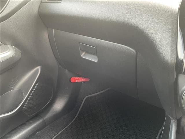 Suzuki SWIFT 2017 8421925-2