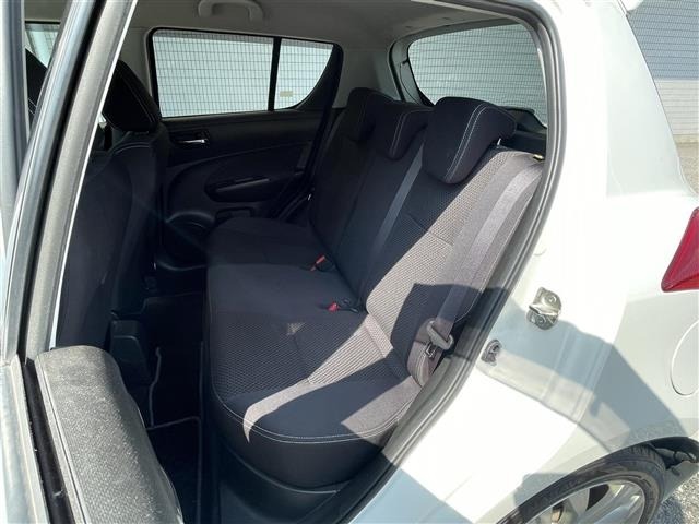 Suzuki SWIFT 2016 8421933-7