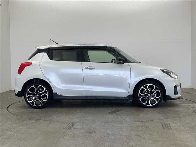 Suzuki SWIFT 2022 8421934-4