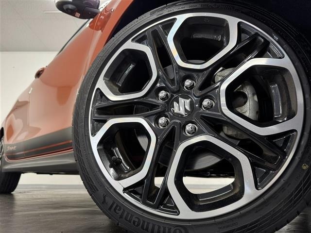 Suzuki SWIFT 2023 8421935-15