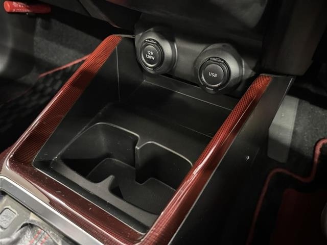 Suzuki SWIFT 2023 8421935-22
