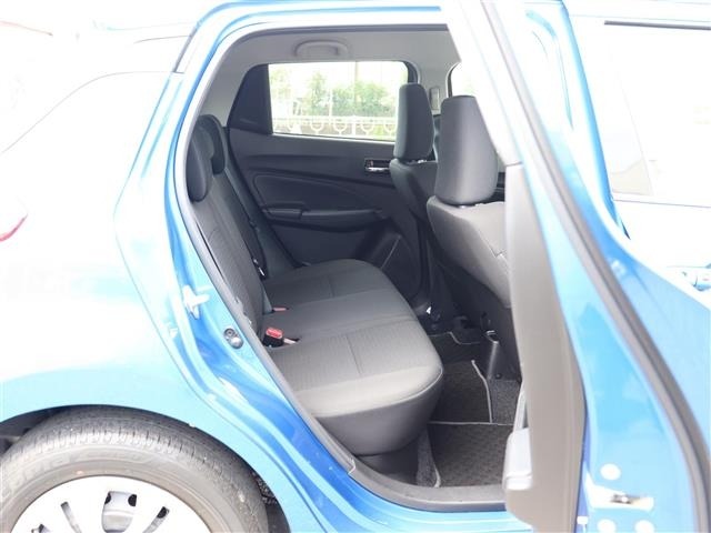 Suzuki SWIFT 2022 8421971-6