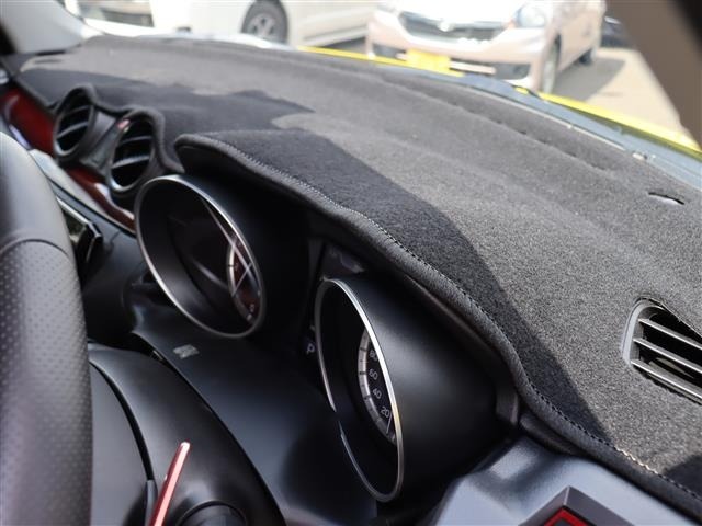 Suzuki SWIFT 2023 8421972-11