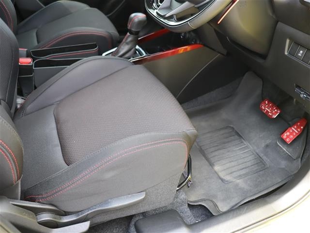 Suzuki SWIFT 2023 8421972-22