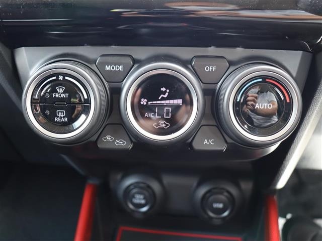 Suzuki SWIFT 2023 8421972-7