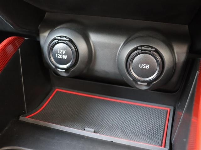 Suzuki SWIFT 2023 8421972-8