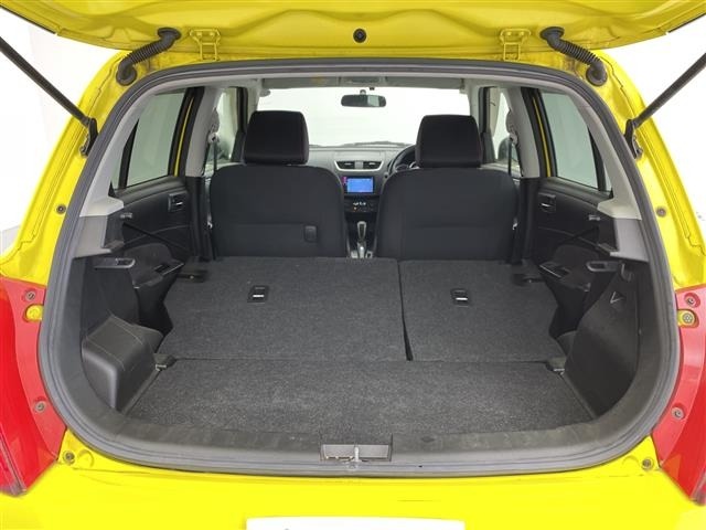 Suzuki SWIFT 2013 8421978-4