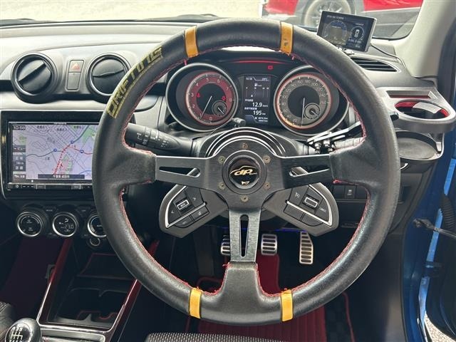 Suzuki SWIFT 2018 8421990-1