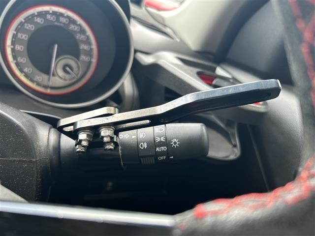 Suzuki SWIFT 2018 8421990-10