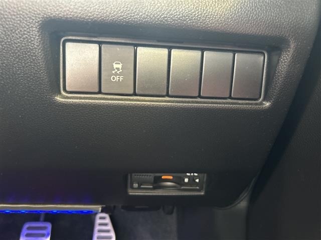 Suzuki SWIFT 2018 8421990-19