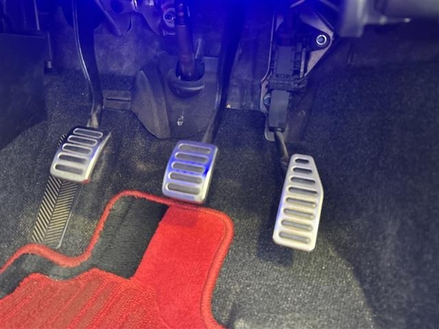 Suzuki SWIFT 2018 8421990-20