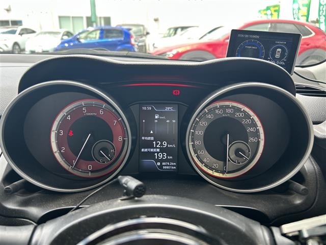 Suzuki SWIFT 2018 8421990-3