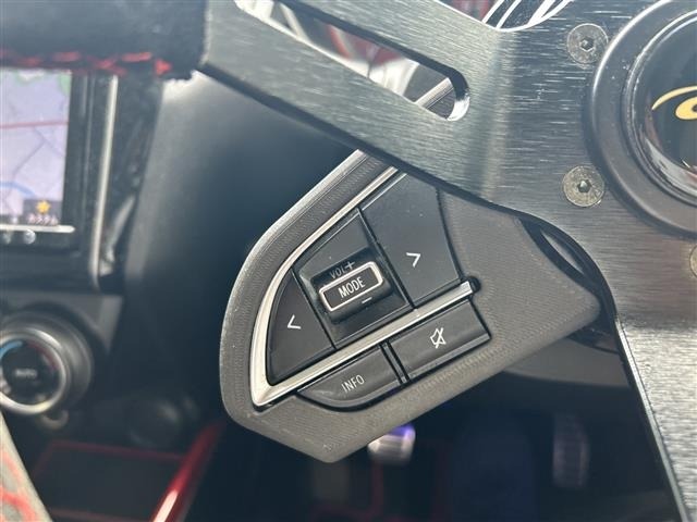 Suzuki SWIFT 2018 8421990-7