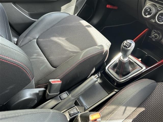 Suzuki SWIFT 2018 8421995-3
